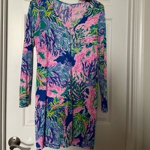Lily Pulitzer szSmall vneck dress w/ 3/4 sleeves.